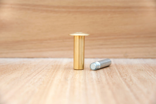 FLUSH MOUNTED CONCEALED MAGNETIC DOORSTOP WITH HOLD-OPEN FUNCTION - BRASS TRADE PK